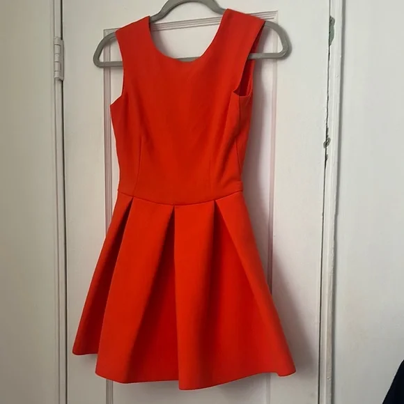 Orange Sleeveless Backless Fit and Flare Dress - Preloved - Picture 3 of 3